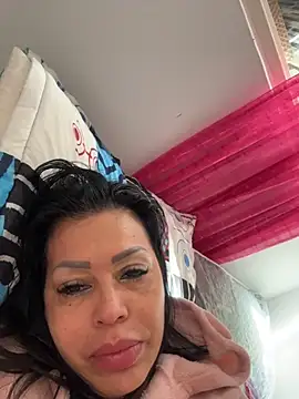 Snapshot of KarolRubi1 chatting on May 2026 03:40:01 PM KarolRubi1 online show from May 2026 03:40:01 PM
