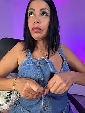 KarolRubi1 online show from March 2026 02:04:02 AM