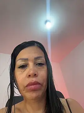 Snapshot of KarolRubi1 chatting on May 2026 04:51:02 PM KarolRubi1 online show from May 2026 04:51:02 PM