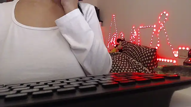 LasolitaAuri online show from October 2025 07:13:02 PM