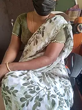 Snapshot of Tamil_roja69 chatting on May 2026 05:06:01 AM Tamil roja69 online show from May 2026 05:06:01 AM