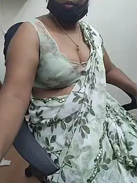 Snapshot of Tamil_roja69 chatting on May 2026 05:52:01 PM Tamil roja69 online show from May 2026 05:52:01 PM