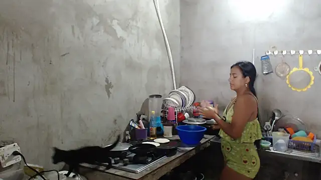 Coral0403 online show from November 2025 01:55:02 PM