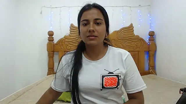 Snapshot of Coral0403 chatting on March 2025 11:23:01 PM Coral0403 online show from March 2025 11:23:01 PM