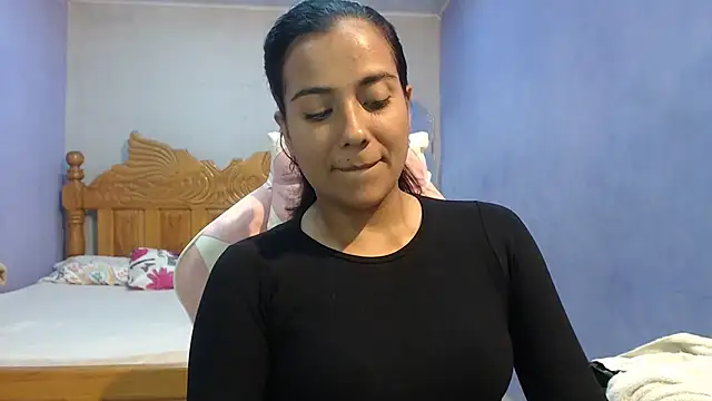 Coral0403 online show from March 2026 12:07:01 AM