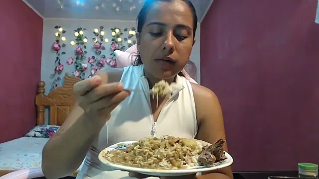 Coral0403 online show from April 2026 05:30:02 PM