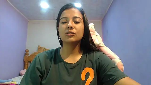 Snapshot of Coral0403 chatting on September 2025 01:54:01 PM Coral0403 online show from September 2025 01:54:01 PM