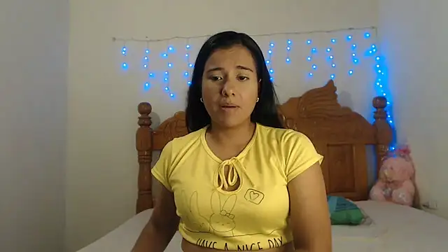 Snapshot of Coral0403 chatting on February 2025 11:09:01 PM Coral0403 online show from February 2025 11:09:01 PM