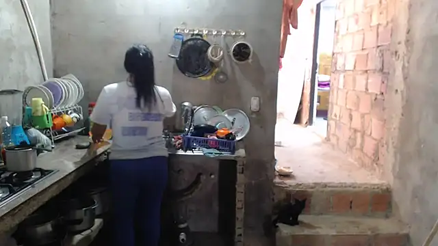 Coral0403 online show from December 2025 08:46:01 PM