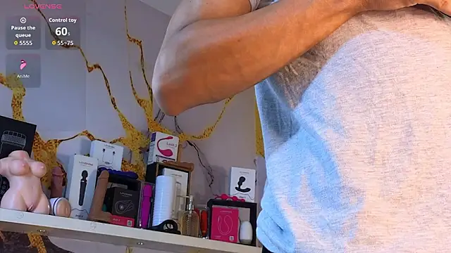 Snapshot of Nijinsky_LatinBoy chatting on March 2026 11:06:01 AM Nijinsky LatinBoy online show from March 2026 11:06:01 AM