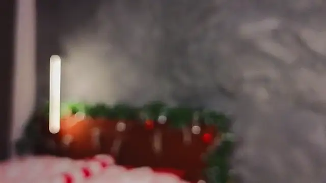 Snapshot of GuinevereGell chatting on December 2024 05:57:02 PM GuinevereGell online show from December 2024 05:57:02 PM