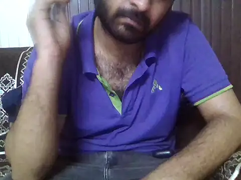 Snapshot of indihotguy chatting on April 2026 03:35:02 PM indihotguy online show from April 2026 03:35:02 PM