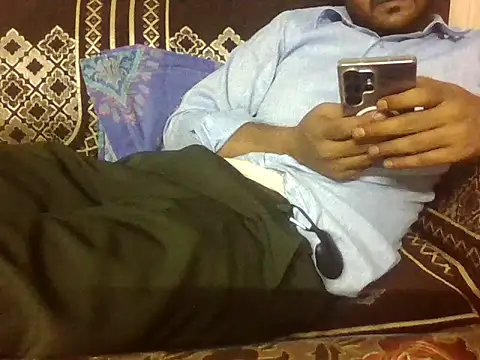 Snapshot of indihotguy chatting on May 2026 02:18:01 PM indihotguy online show from May 2026 02:18:01 PM