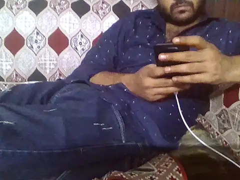 Snapshot of indihotguy chatting on May 2026 03:39:01 AM indihotguy online show from May 2026 03:39:01 AM