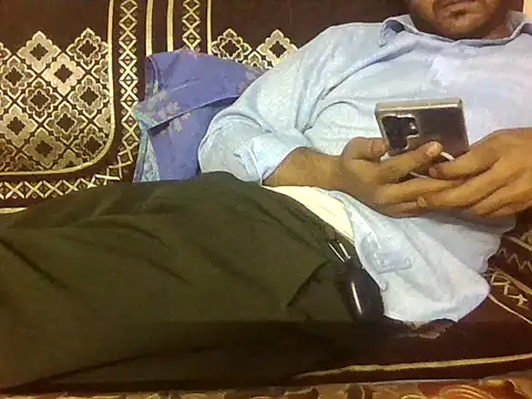 Snapshot of indihotguy chatting on May 2026 02:45:01 PM indihotguy online show from May 2026 02:45:01 PM
