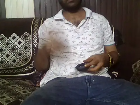 Snapshot of indihotguy chatting on April 2026 02:13:01 PM indihotguy online show from April 2026 02:13:01 PM