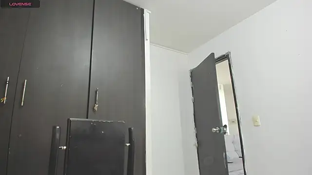 indiraa-channell online show from November 2025 05:01:02 PM