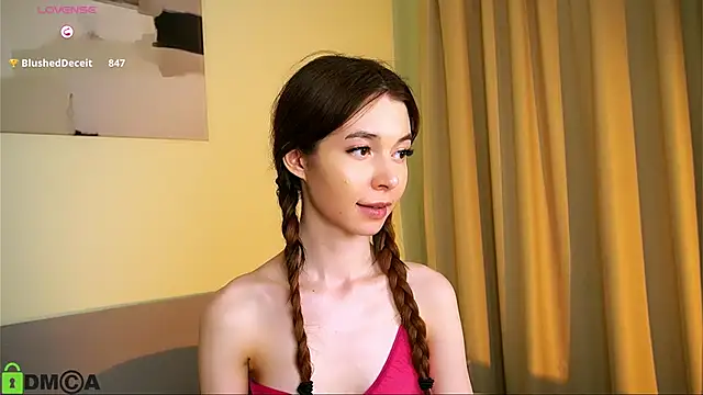 LittleOriana online show from January 2025 06:43:02 PM