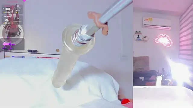 Maria Jones  online show from January 2026 02:15:02 AM