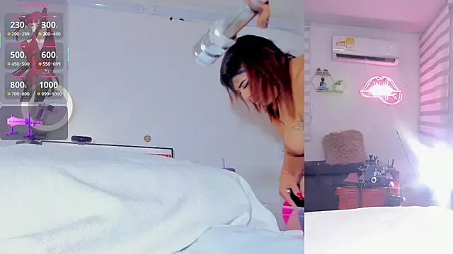 Maria Jones  online show from February 2026 02:10:02 AM