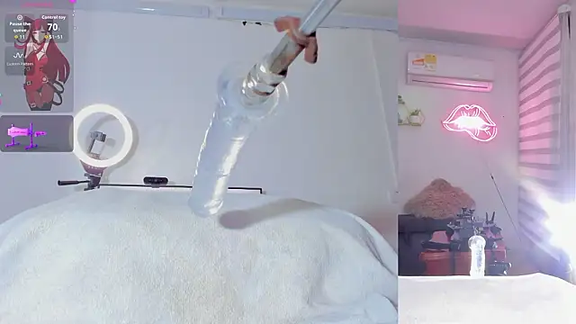 Maria Jones  online show from March 2026 03:23:01 AM