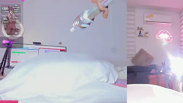 Maria Jones  online show from January 2026 01:56:02 AM