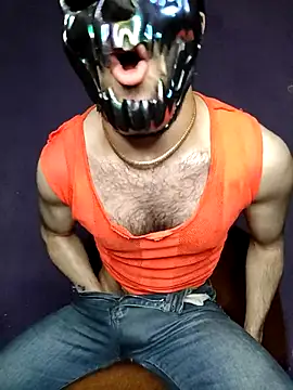 niyack69 online show from May 2026 10:02:02 PM