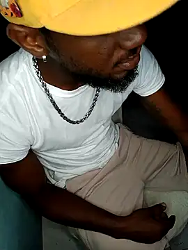 Snapshot of kingdon613 chatting on February 2026 04:24:02 PM kingdon613 online show from February 2026 04:24:02 PM