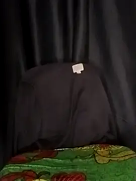 Snapshot of Queen-BD chatting on November 2025 09:13:02 AM Queen-BD online show from November 2025 09:13:02 AM