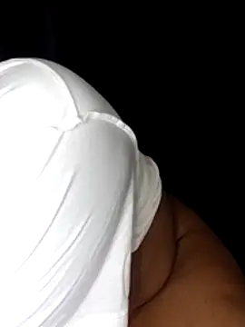 Snapshot of Queen-BD chatting on December 2025 07:56:01 AM Queen-BD online show from December 2025 07:56:01 AM