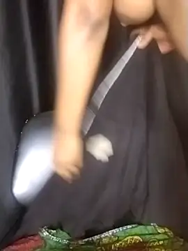 Snapshot of Queen-BD chatting on February 2026 08:03:01 AM Queen-BD online show from February 2026 08:03:01 AM