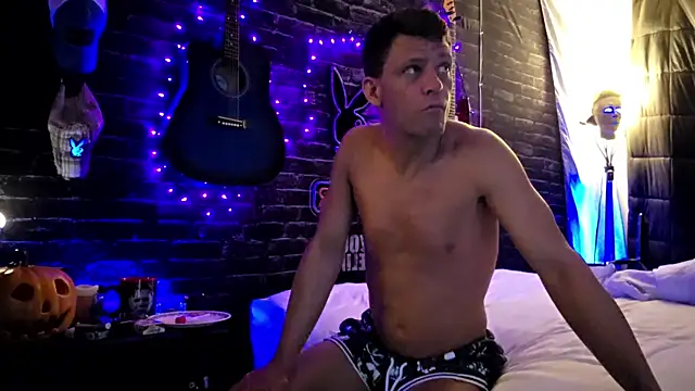 Snapshot of hotemberly_jake chatting on October 2025 02:46:02 AM hotemberly jake online show from October 2025 02:46:02 AM