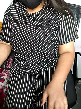 tanvihot2 online show from April 2026 03:41:01 PM