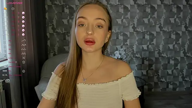 Snapshot of A_delina chatting on February 2025 01:32:02 PM A delina online show from February 2025 01:32:02 PM