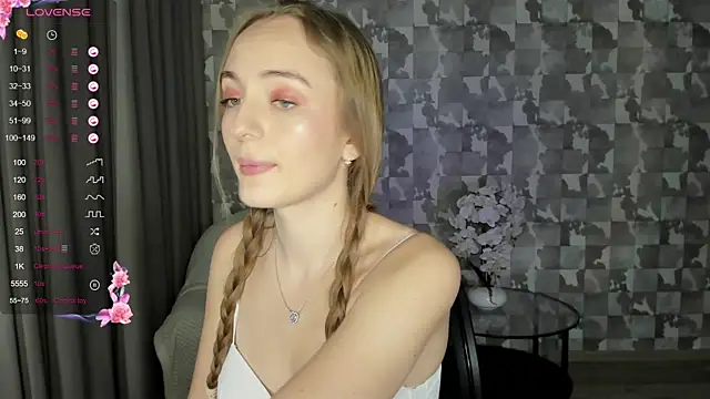 Snapshot of A_delina chatting on February 2025 03:04:01 PM A delina online show from February 2025 03:04:01 PM