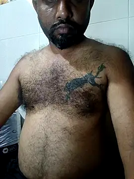 Snapshot of carria_homes chatting on November 2025 06:34:02 PM carria homes online show from November 2025 06:34:02 PM