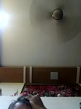 Snapshot of carria_homes chatting on November 2025 07:52:02 PM carria homes online show from November 2025 07:52:02 PM