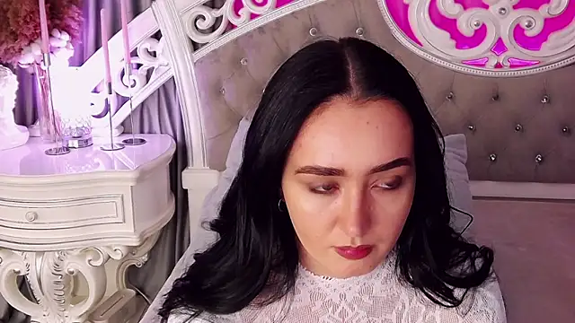 KimKhallifa online show from February 2026 06:32:02 AM