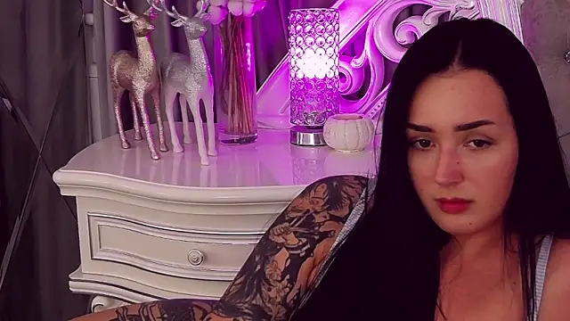 KimKhallifa online show from March 2025 02:40:01 PM