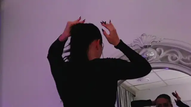 KimKhallifa online show from November 2025 03:06:02 AM