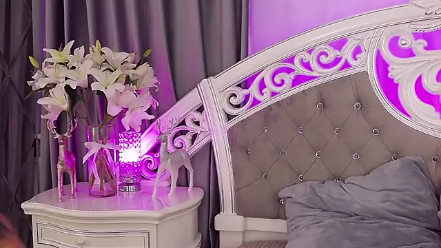 KimKhallifa online show from March 2025 02:51:02 PM