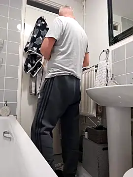 Naked Uk Guy online show from January 2025 07:11:01 PM