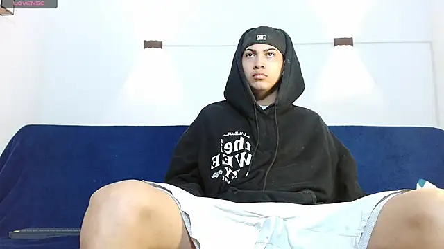 Snapshot of Br4ndxpimm chatting on October 2025 03:38:02 PM Br4ndxpimm online show from October 2025 03:38:02 PM