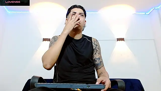 Snapshot of Br4ndxpimm chatting on November 2025 03:48:01 PM Br4ndxpimm online show from November 2025 03:48:01 PM