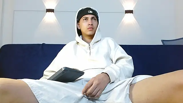 Snapshot of Br4ndxpimm chatting on October 2025 04:19:01 PM Br4ndxpimm online show from October 2025 04:19:01 PM