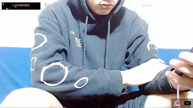 Snapshot of Br4ndxpimm chatting on November 2025 05:17:01 PM Br4ndxpimm online show from November 2025 05:17:01 PM