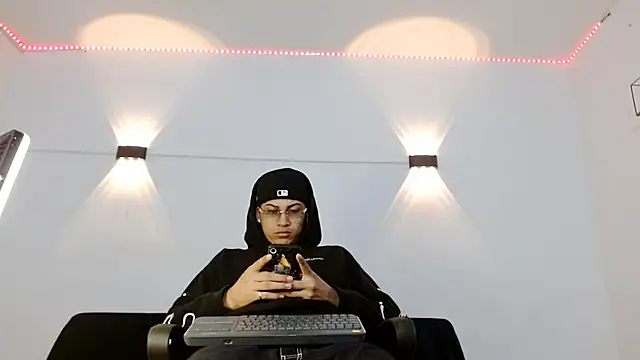 Snapshot of Br4ndxpimm chatting on October 2025 07:47:02 PM Br4ndxpimm online show from October 2025 07:47:02 PM