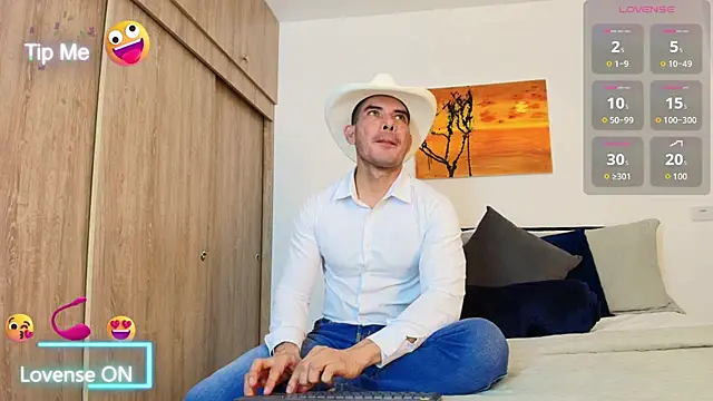 Andrewstelle coleman online show from November 2025 08:56:02 PM