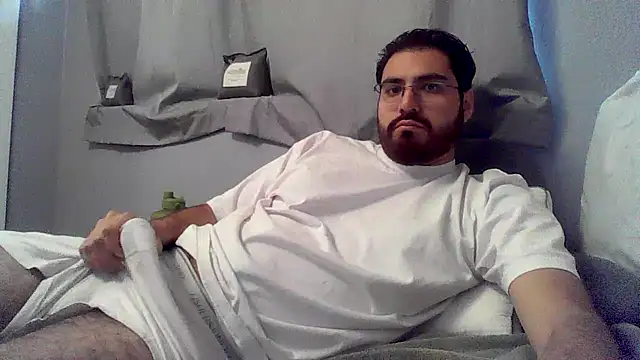 Snapshot of halo_2727 chatting on February 2025 08:14:02 PM halo 2727 online show from February 2025 08:14:02 PM