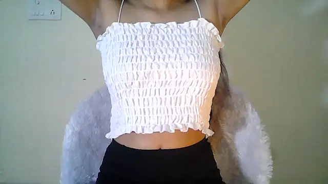 Snapshot of Naughty_Nayra chatting on September 2025 04:58:01 PM Naughty Nayra online show from September 2025 04:58:01 PM